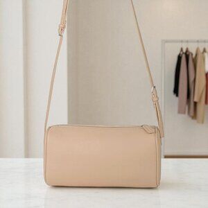 LUXE 4 LESS | 90s Style Blush Pink Full-Grain  Leather Barrel Bag — Brand New